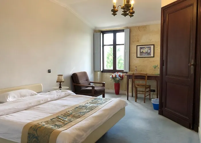 Hotel Fsp Chateau Julie 3*