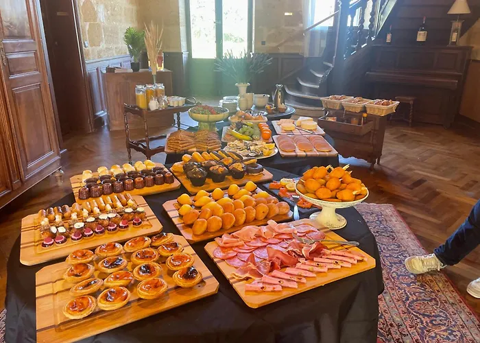 Fsp Chateau Julie فندق