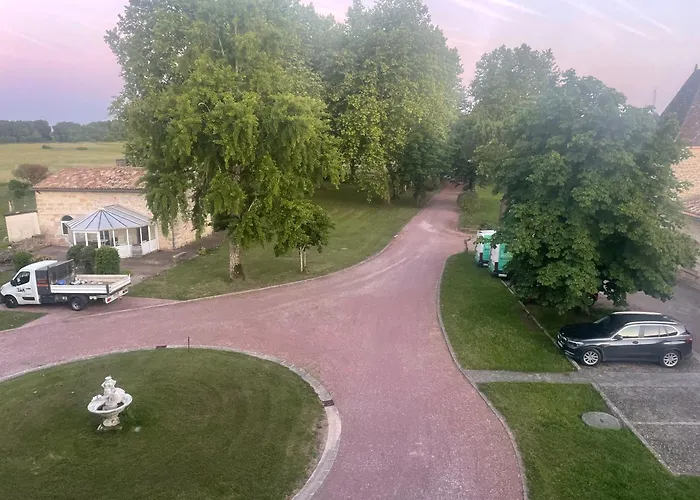 Fsp Chateau Julie فندق